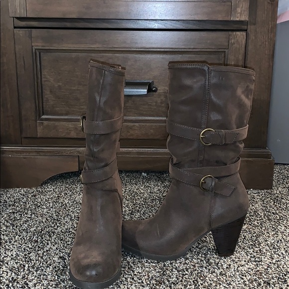 Buckle Boots - Picture 1 of 2